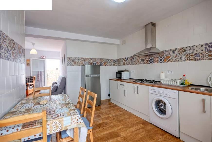Casa Gardenia A 200m Playa Solo Familias Holiday home *